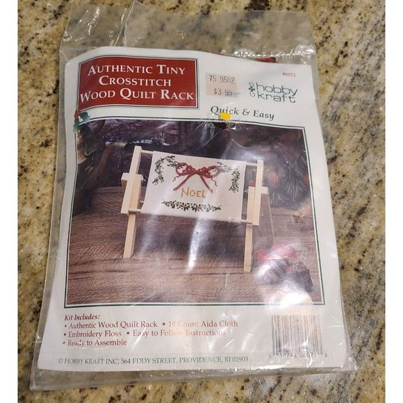 Hobby Kraft-Authentic Tiny Cross Stitch Wood Quilt Rack Christmas # 6071. Noel - Picture 2 of 7